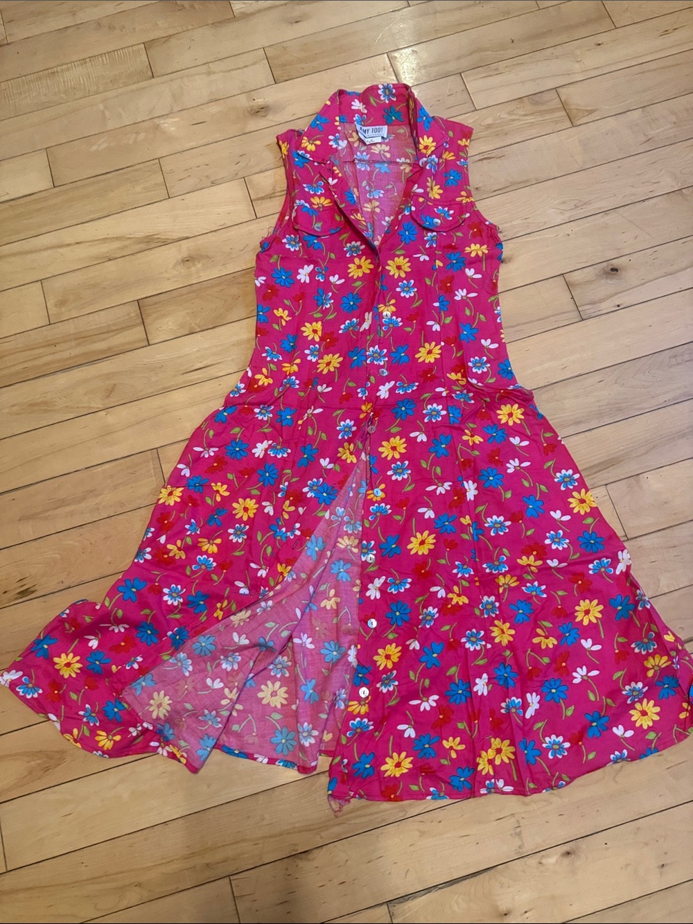 Amy Too! Byer California bright pink Floral Dress